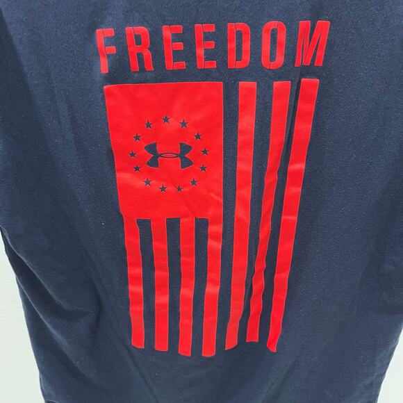 Under Armour Men's MD Navy Red Freedom Flag Patriotic Graphic T-shirt - Picture 4 of 5